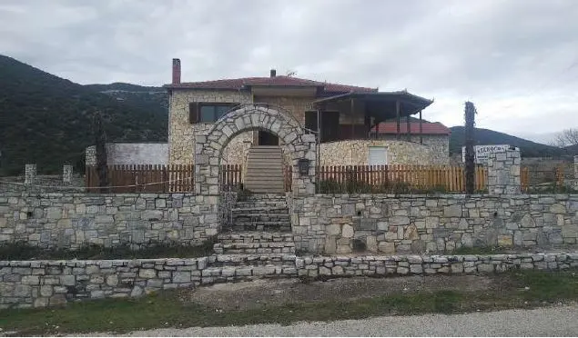 Detached House Of 314 M² In North Greece