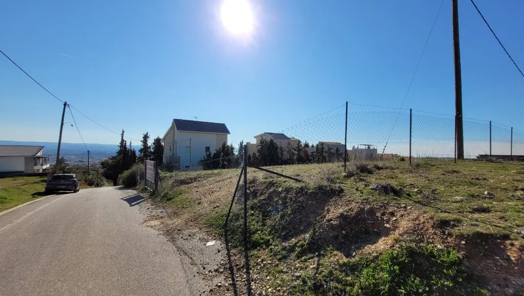 Land Of 3000 M² In The Suburbs Of Thessaloniki