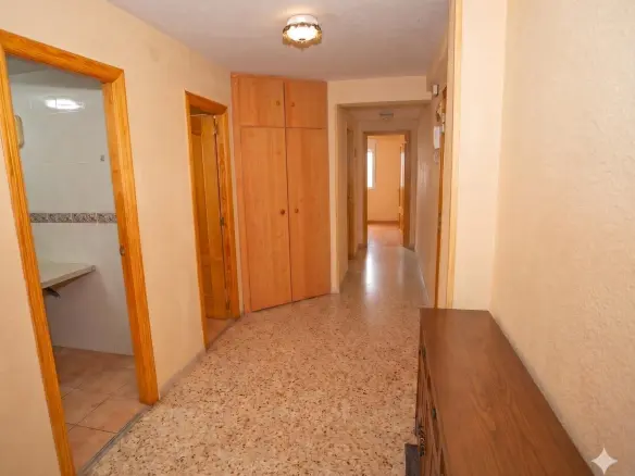 2-bedroom Apartment In Benidorm, Spain (76 M²)
