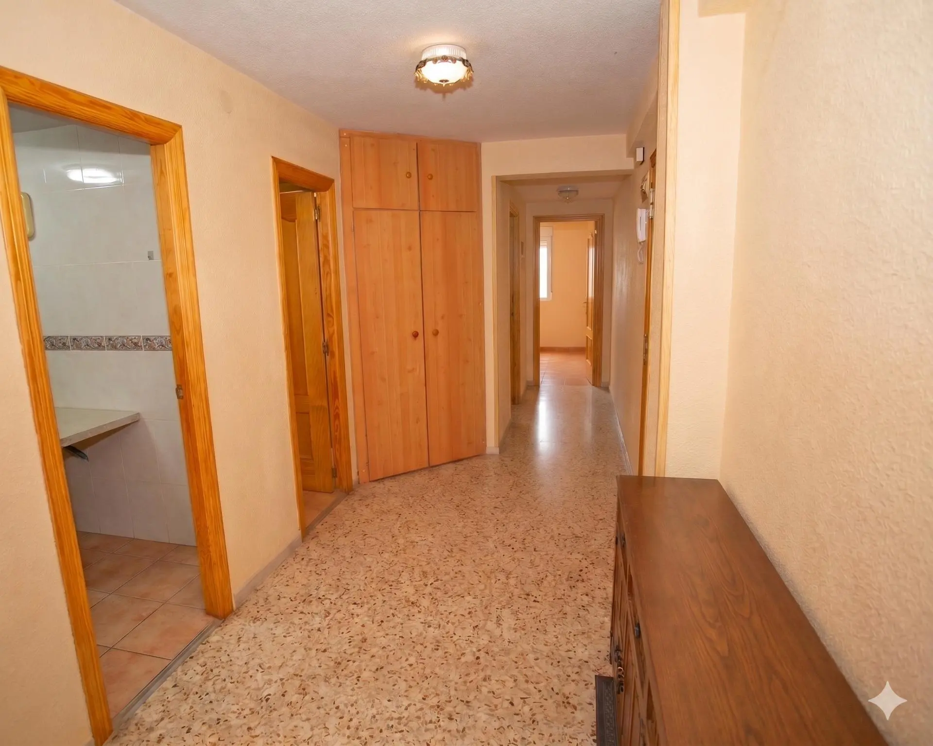 Apartment Of 80 M² In Benidorm, Spain