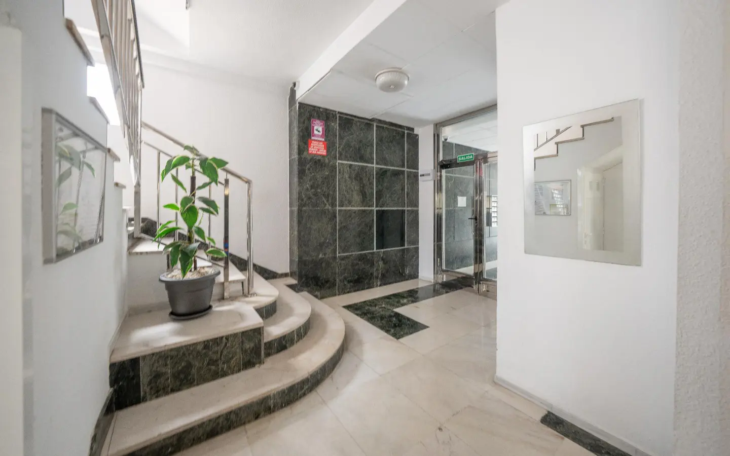 2-bedroom Apartment In Benidorm, Spain (76 M²)