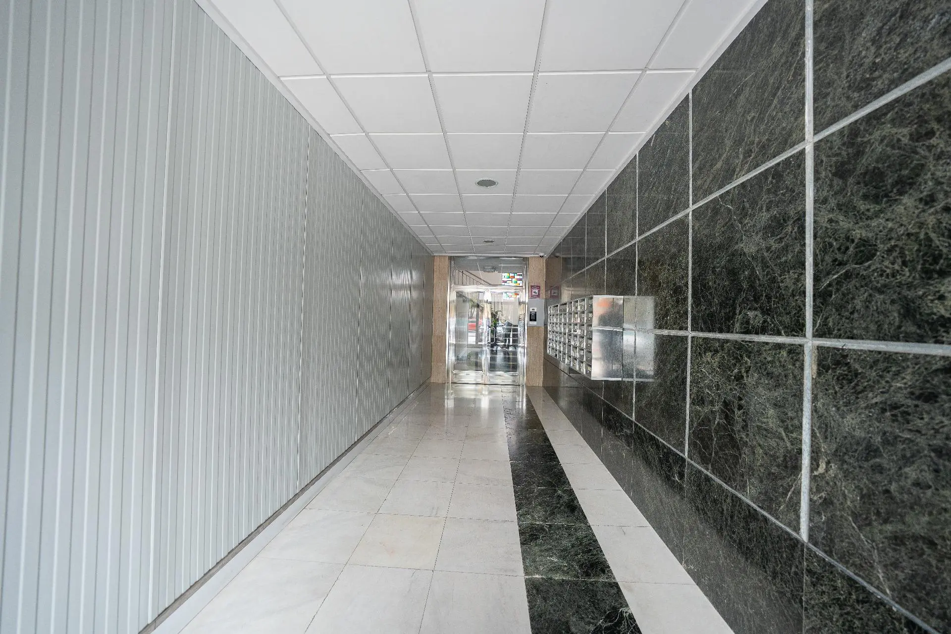 Apartment Of 80 M² In Benidorm, Spain
