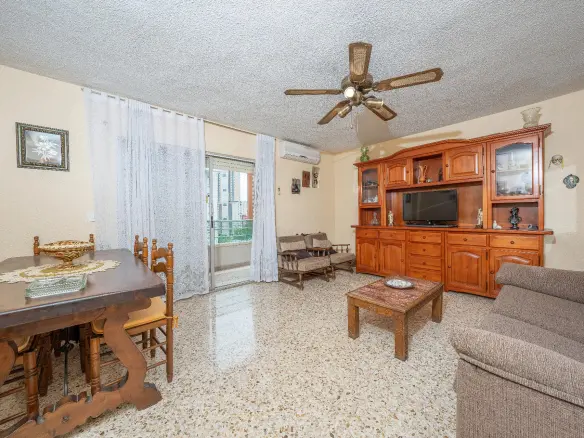 2-bedroom Apartment In Benidorm, Spain (76 M²)