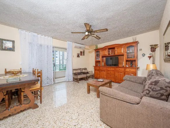2-bedroom Apartment In Benidorm, Spain (76 M²)
