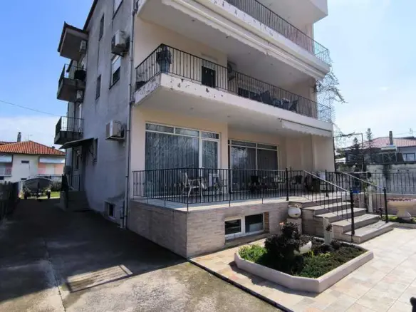 Detached House Of 600 M² On The Olympic Coast
