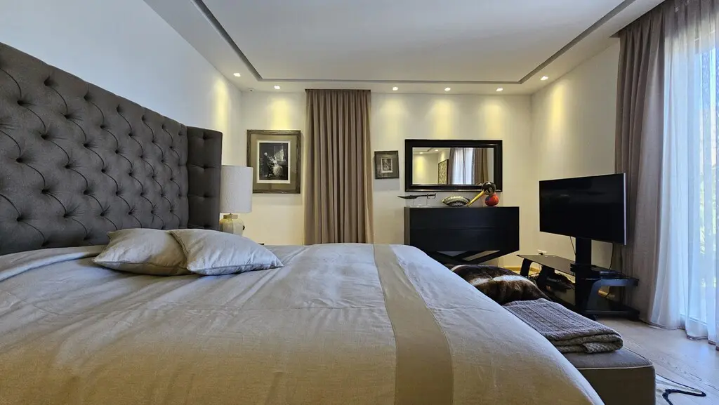 Villa Of 650 M² In Crete