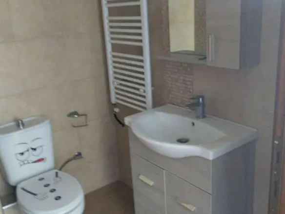 Flat Of 90 M² In Thessaloniki