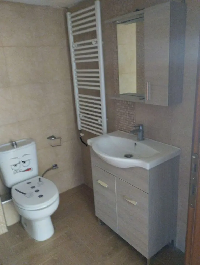 Flat Of 90 M² In Thessaloniki