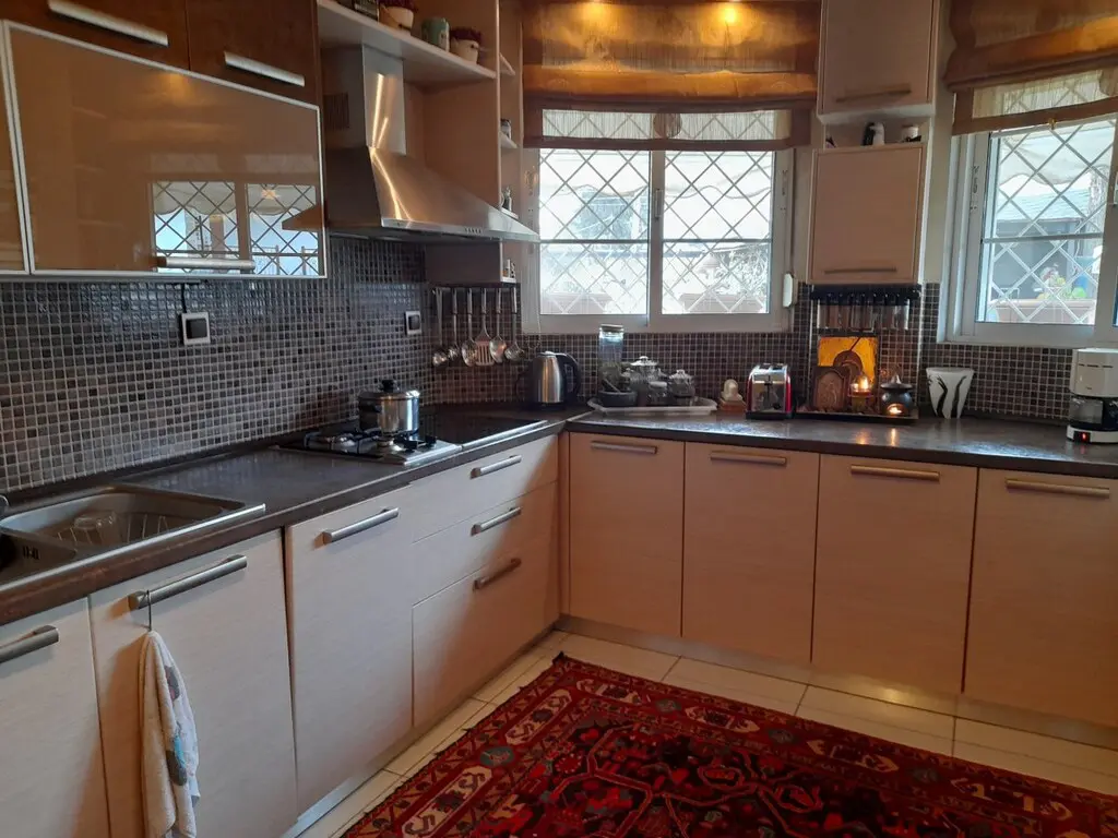 Maisonette Of 250 M² In Thessaloniki