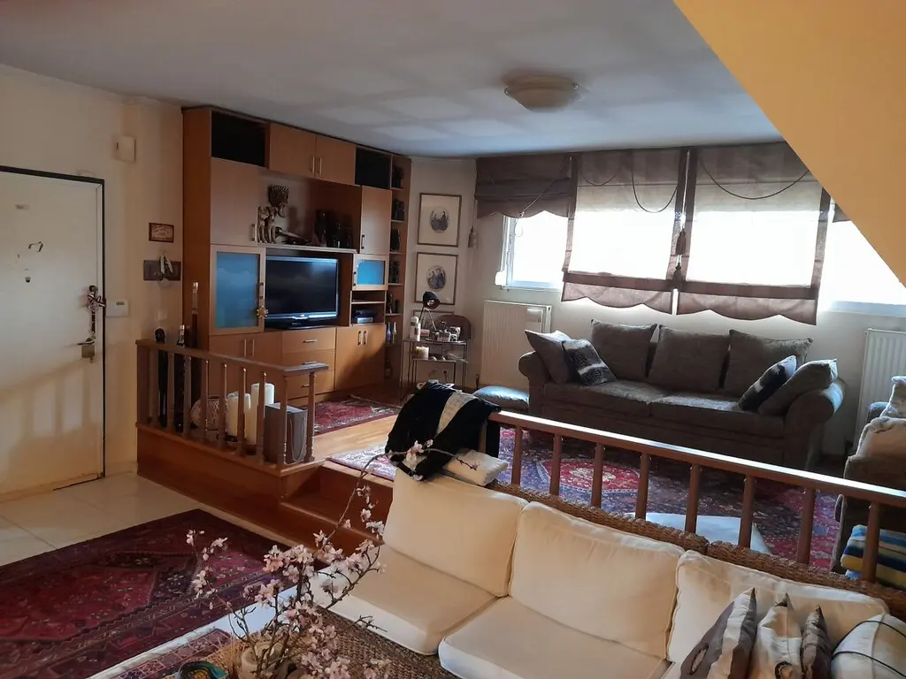 Maisonette Of 250 M² In Thessaloniki