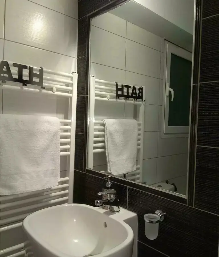 Flat Of 90 M² In Athens