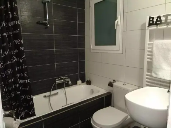 Flat Of 90 M² In Athens