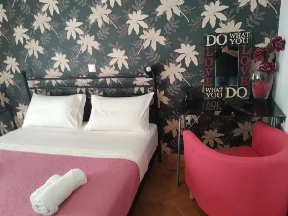 Flat Of 90 M² In Athens