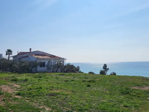 Detached House Of 350 M² In Chalkidiki