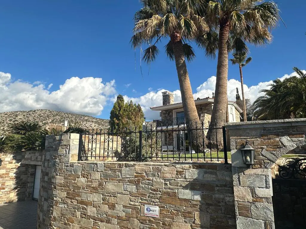 Villa Of 165 M² In Attica