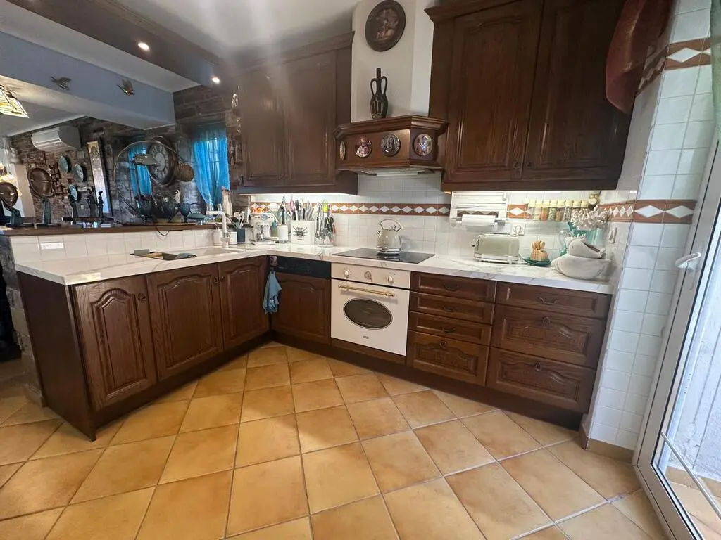 Villa Of 165 M² In Attica