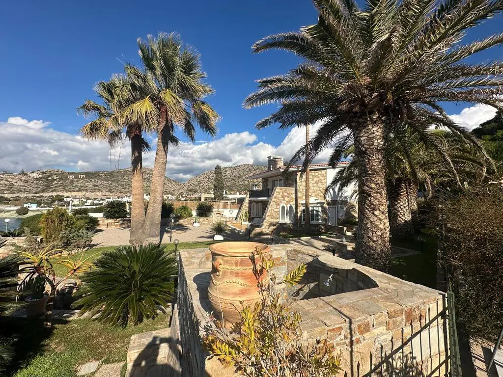 Villa Of 165 M² In Attica