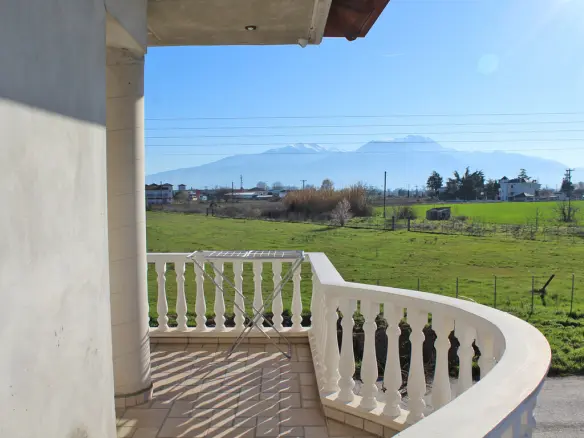 Detached House Of 300 M² In Olympic Coast
