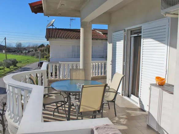 Detached House Of 300 M² In Olympic Coast