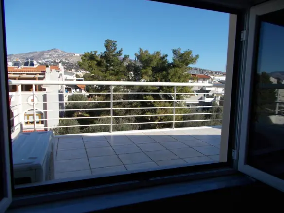 Flat Of 110 M² In Athens