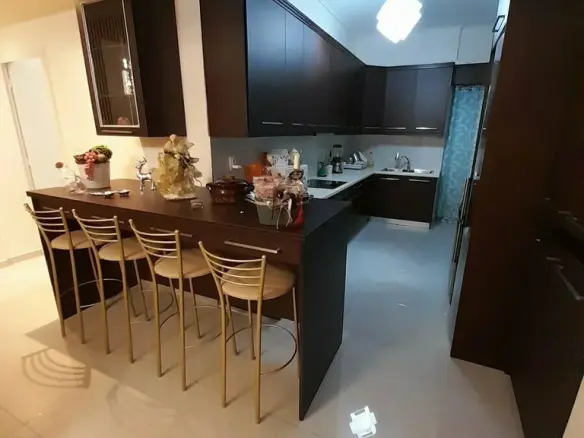 Flat Of 98 M² In Athens