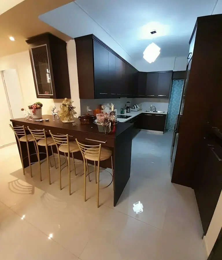 Flat Of 98 M² In Athens