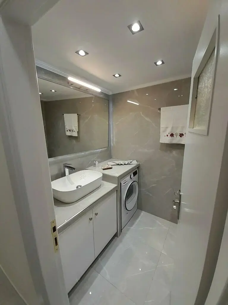 Flat Of 98 M² In Athens