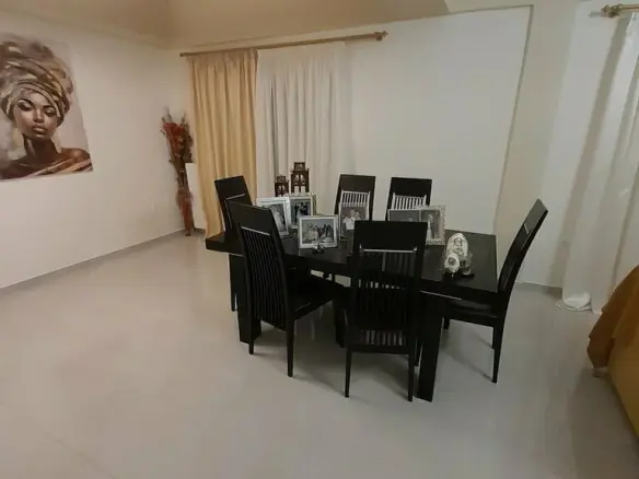 Flat Of 98 M² In Athens