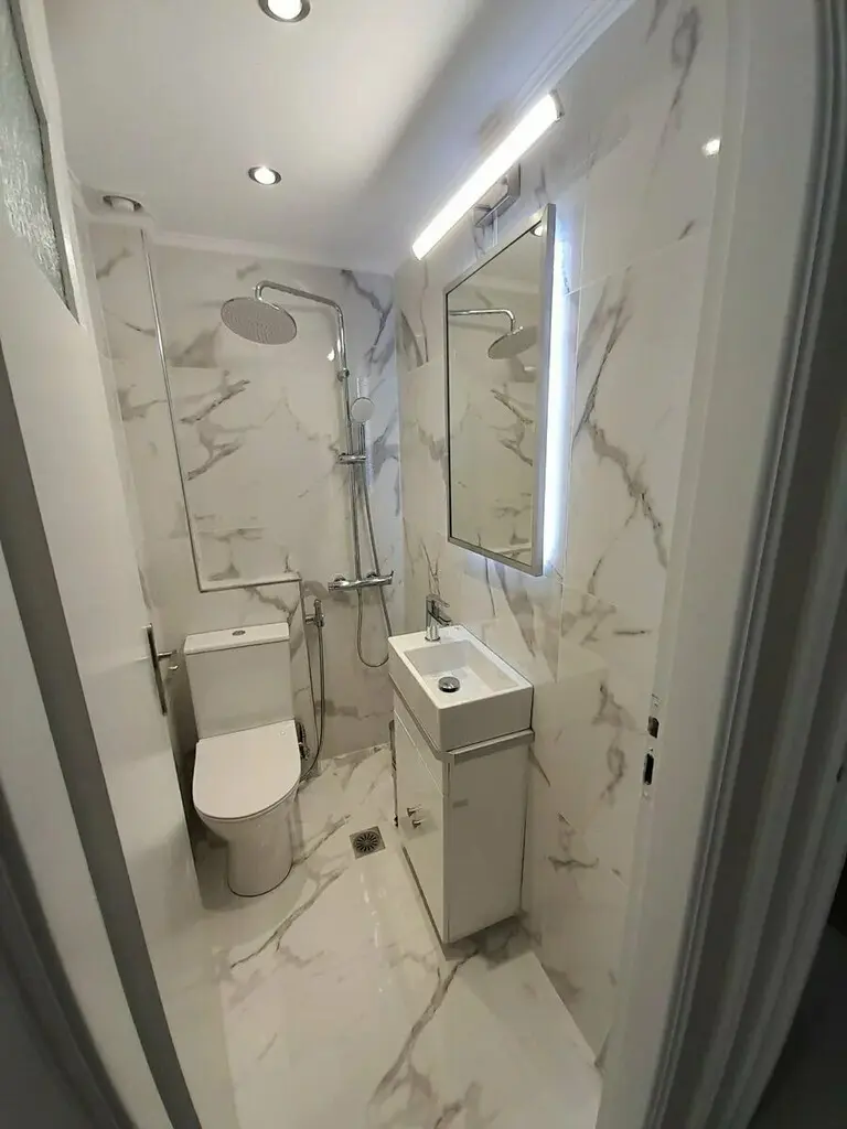 Flat Of 98 M² In Athens