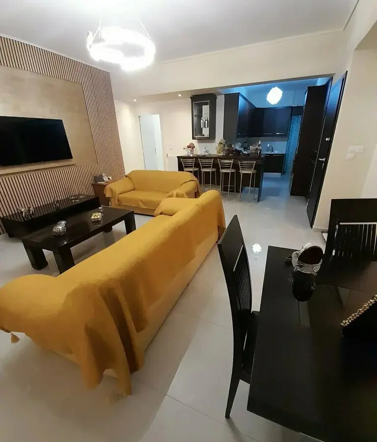 Flat Of 98 M² In Athens