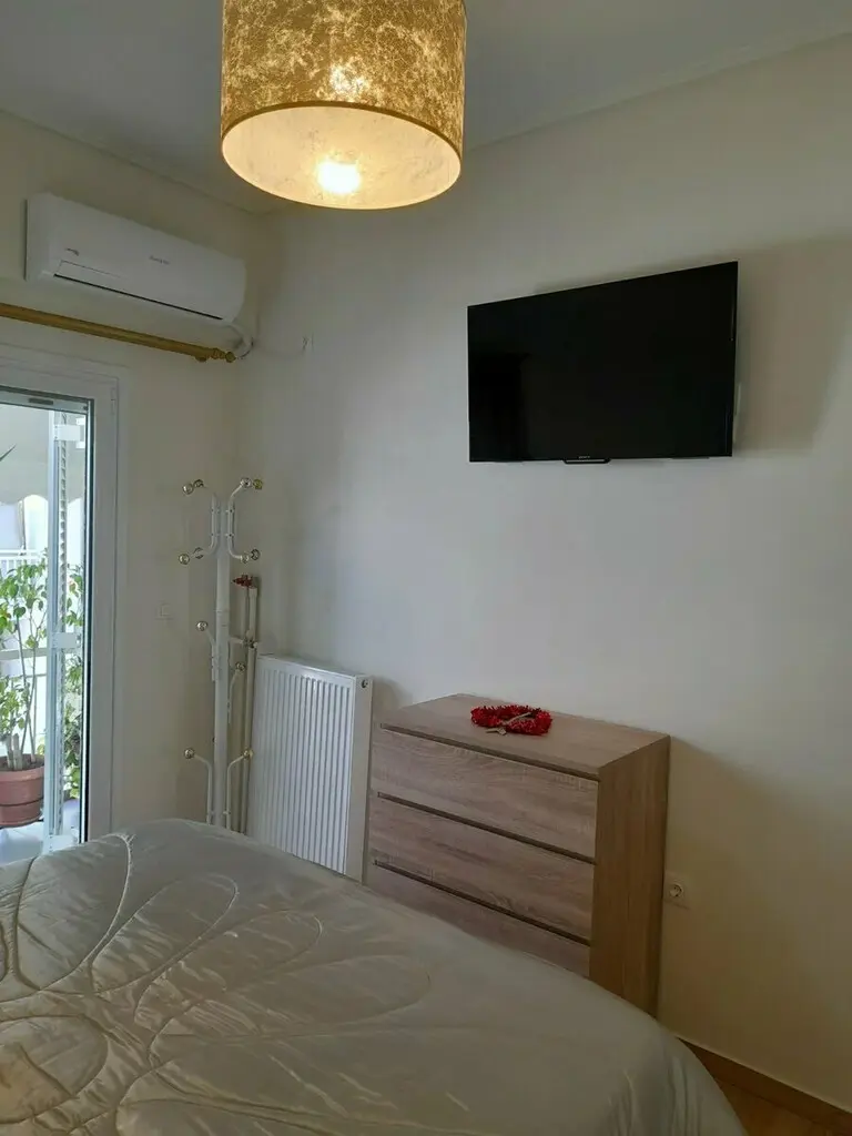 Flat Of 98 M² In Athens