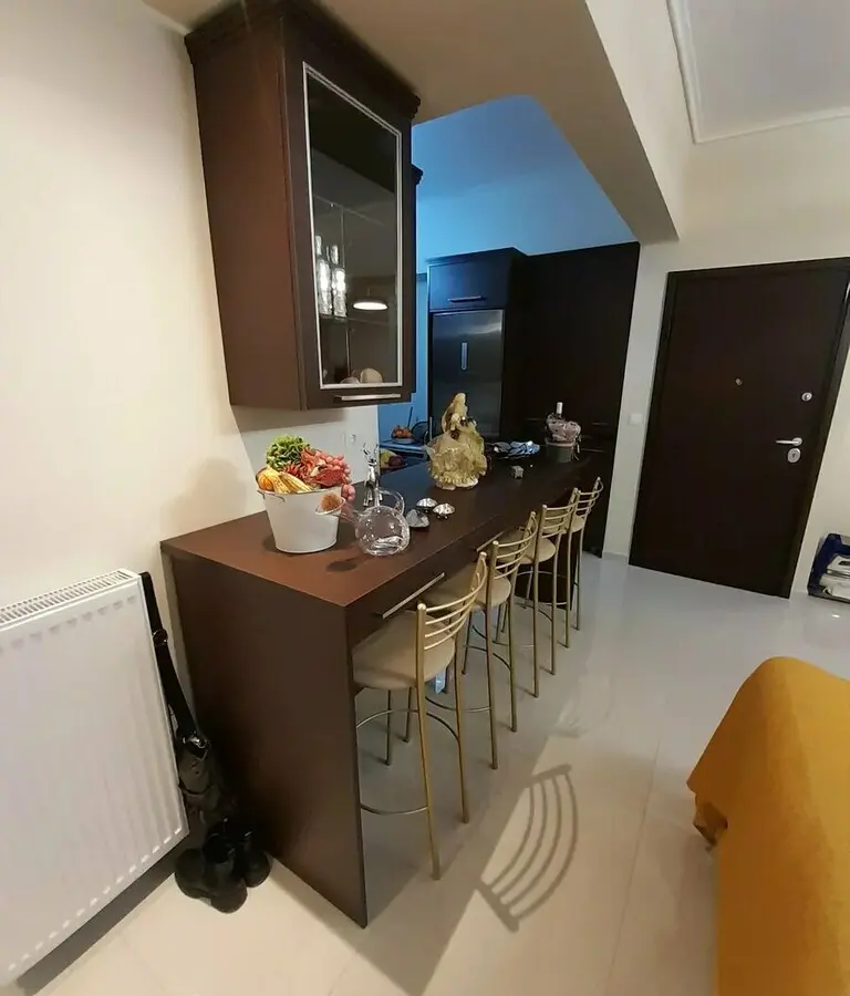 Flat Of 98 M² In Athens