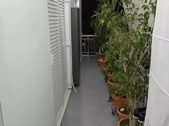 Flat Of 98 M² In Athens