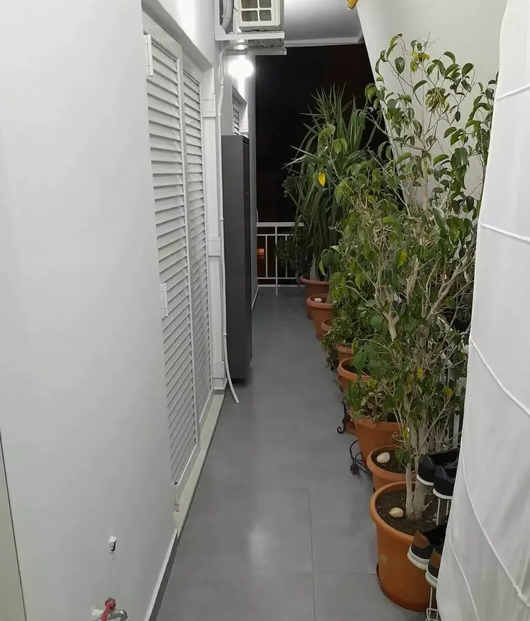 Flat Of 98 M² In Athens