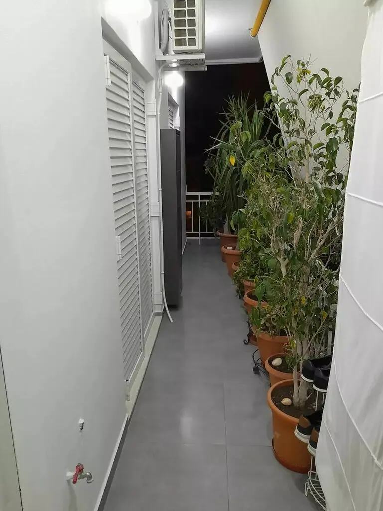 Flat Of 98 M² In Athens