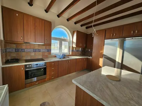 Maisonette Of 198 M² In Peloponnese