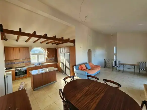 Maisonette Of 198 M² In Peloponnese