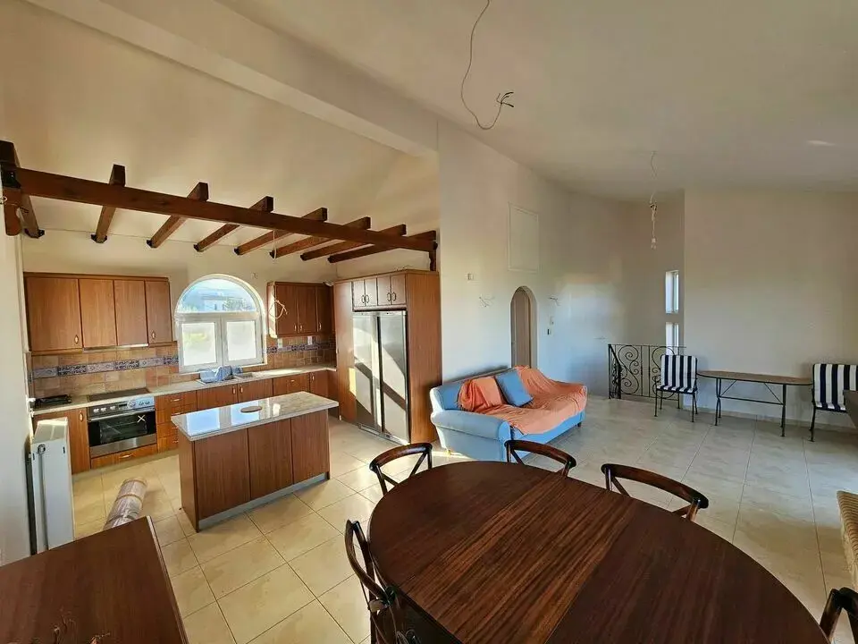 Maisonette Of 198 M² In Peloponnese