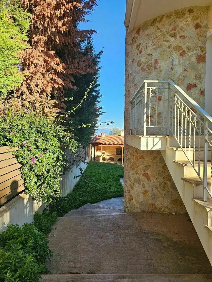 Maisonette Of 198 M² In Peloponnese