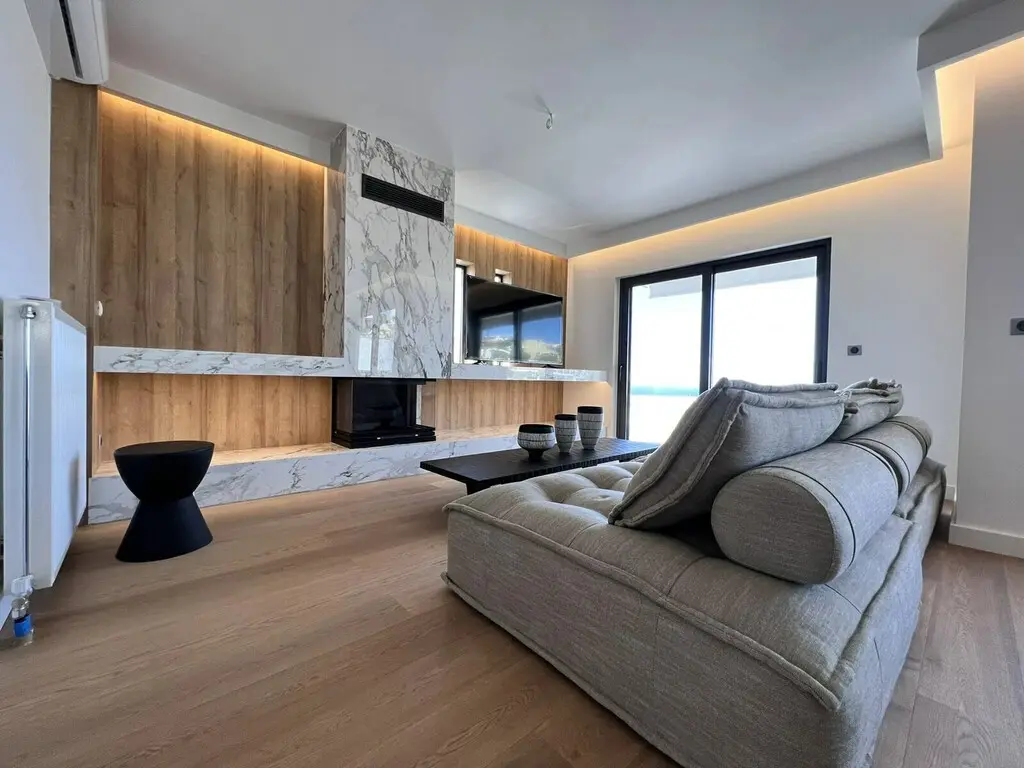 Maisonette Of 145 M² In Athens
