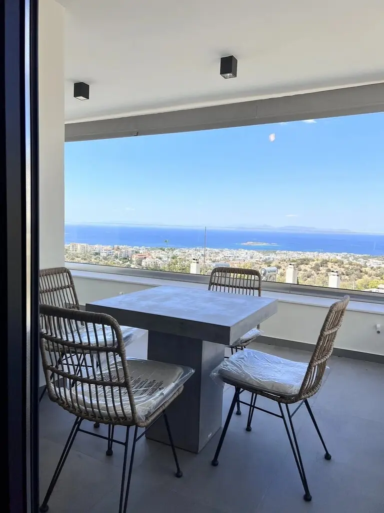 Maisonette Of 145 M² In Athens