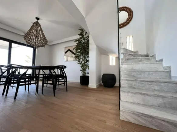 Maisonette Of 145 M² In Athens