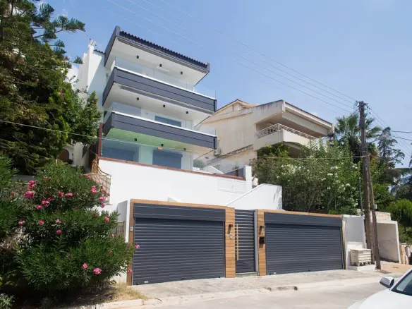 Maisonette Of 145 M² In Athens