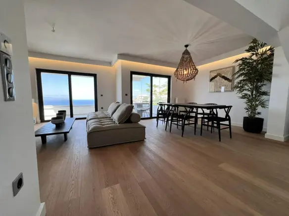 Maisonette Of 145 M² In Athens