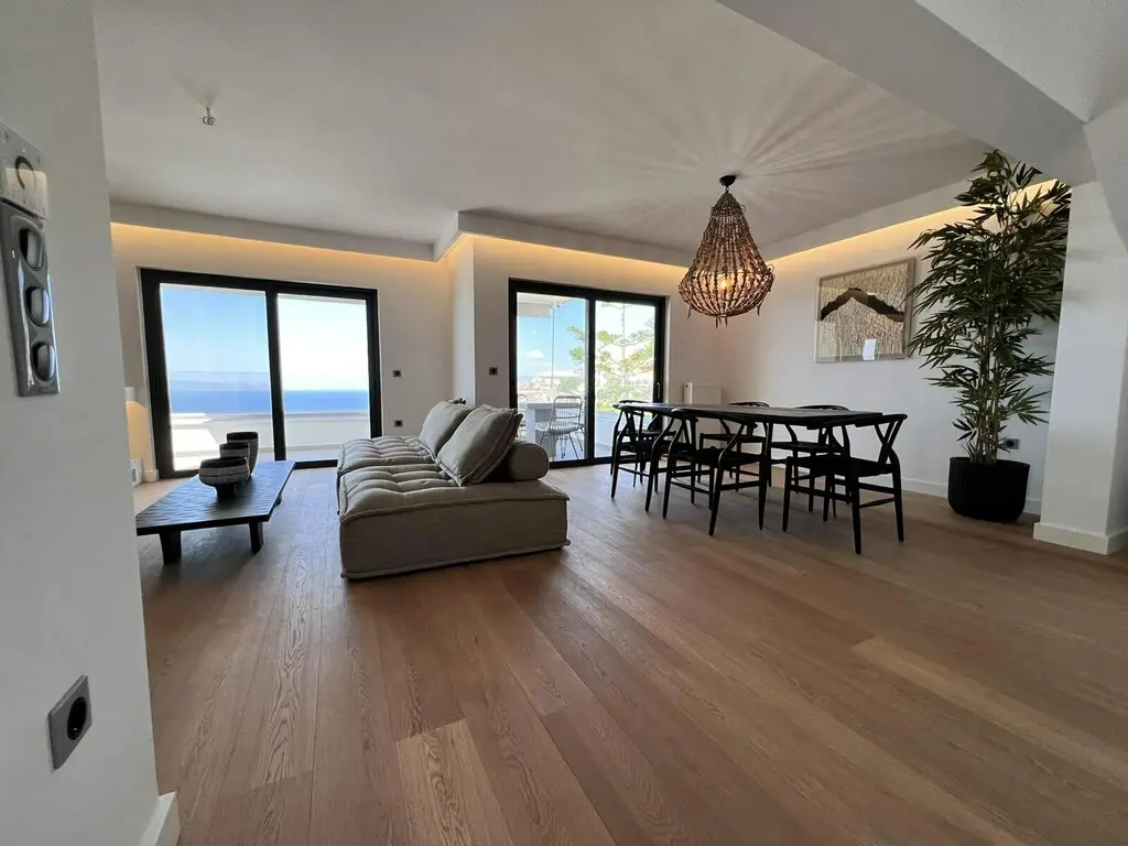Maisonette Of 145 M² In Athens