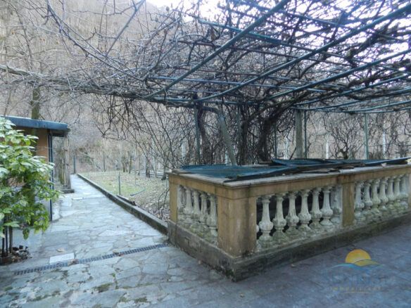 Apartment Of 87 M² With Private Garden In Valbrevenna