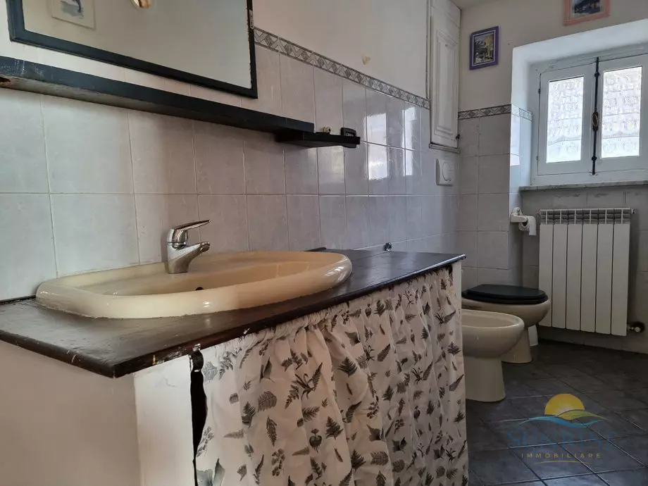 Semidetached House Of 120 M² With Ready To Live In Features In Camarza