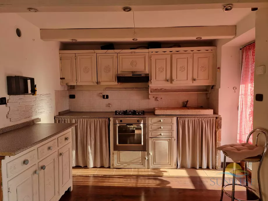 Semidetached House Of 120 M² With Ready To Live In Features In Camarza