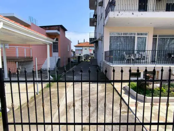 Detached House Of 600 M² On The Olympic Coast