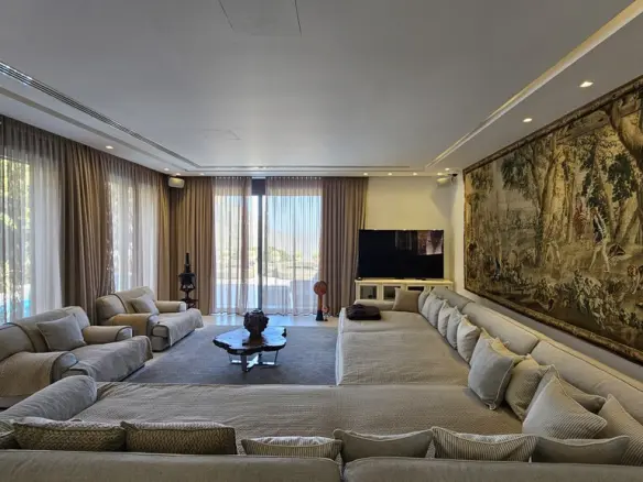 Villa Of 650 M² In Crete